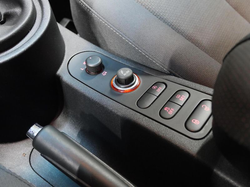 Seat Leon - fotka 18 z 25
