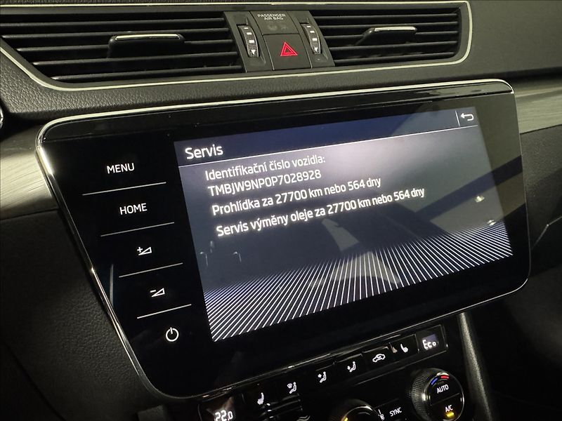 Škoda Superb 1,4 TSi  DSG iV Style Virtual - fotka 34 z 50