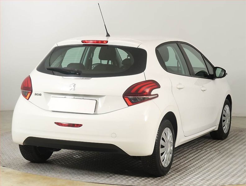 Peugeot 208 (2017) 1.6 BlueHDi, Serv.kniha - fotka 5 z 16