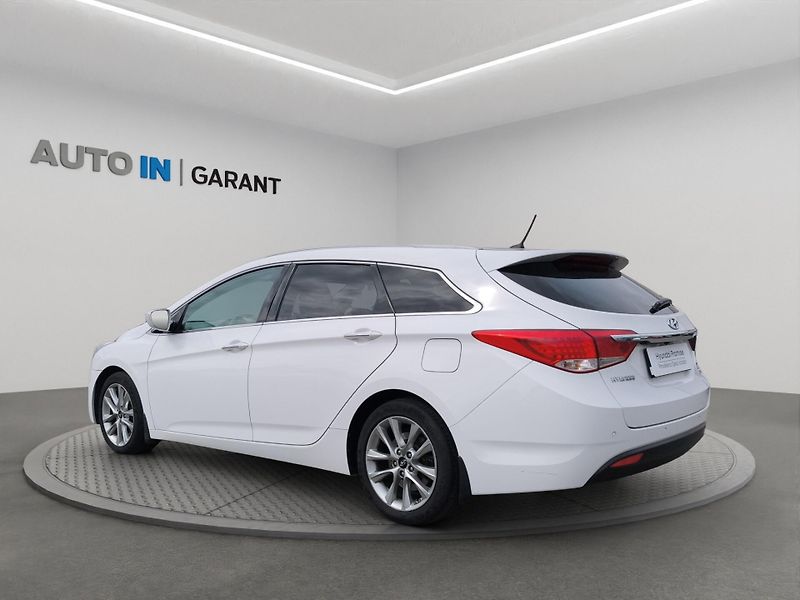 Hyundai i40 (2015) 1.7 CRDi 100kW, A/T, ČR, 1. Ma - fotka 7 z 26