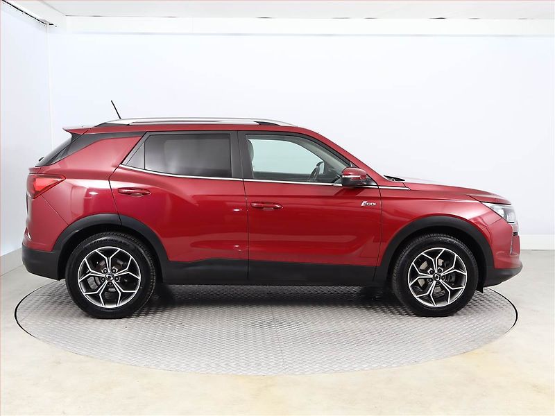 SsangYong Korando (2023) 1.5 T-GDI, Serv.kniha - fotka 6 z 16