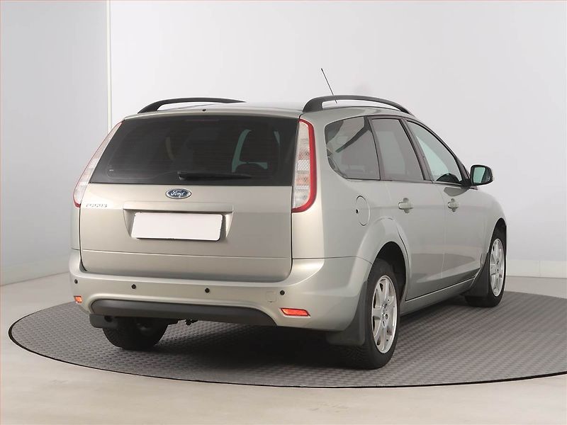 Ford Focus (2009) 1.6 16V, Serv.kniha, nová STK - fotka 5 z 15