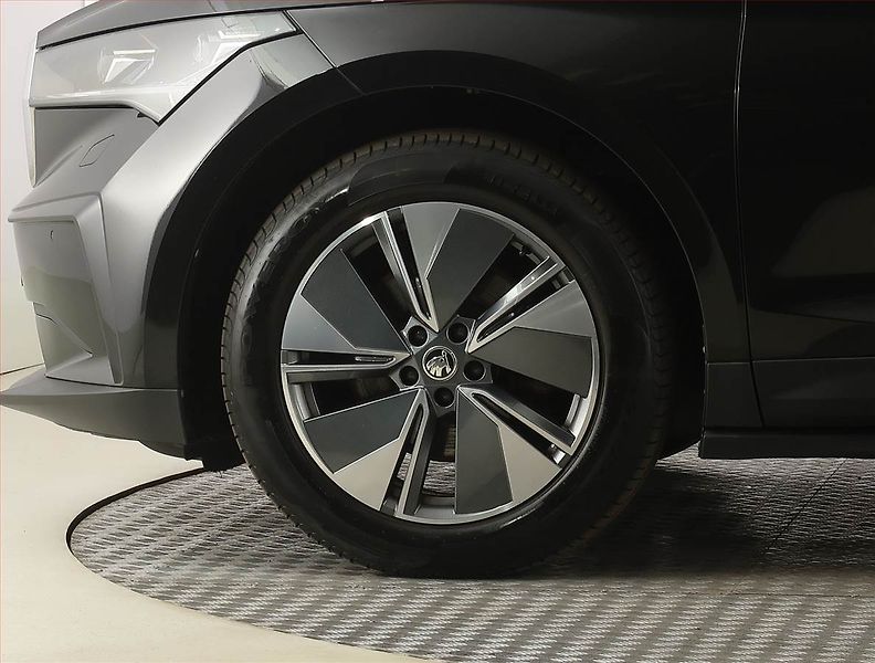 Škoda Enyaq (2022) iV 80 (82 kWh), SoH 92% - fotka 15 z 31
