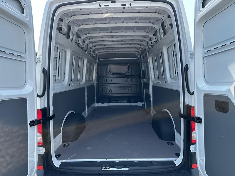 Volkswagen Crafter (2026) 2,0 TDI 103 KW - fotka 13 z 21
