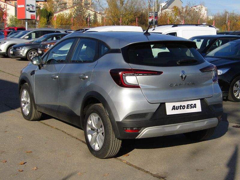 Renault Captur (2024) 1.0 TCe, ČR, Equilibre - fotka 6 z 19