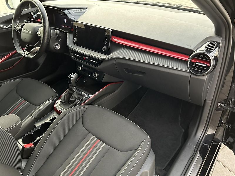 Škoda Fabia 1.5 TSI Monte Carlo - fotka 28 z 29