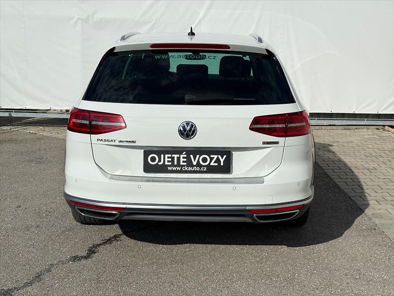 Volkswagen Passat 2,0 Alltrack, 4x4 - fotka 5 z 24