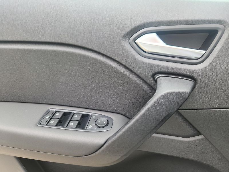 Renault Captur (2026) evolution TCe 115 - fotka 16 z 23