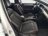 Volkswagen Passat (2015) Highline 2.0 TDI, Automat - náhled 9