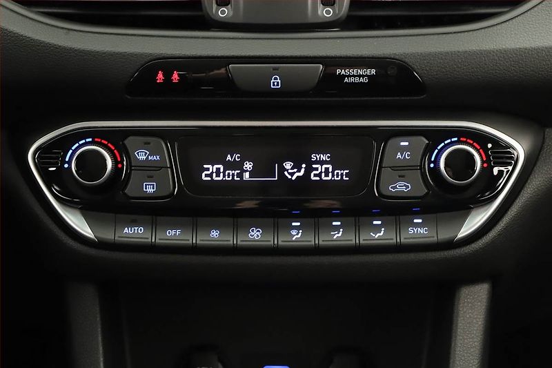 Hyundai i30 (2021) 1.6 CRDi, ČR,1.maj, Serv.kniha - fotka 14 z 19