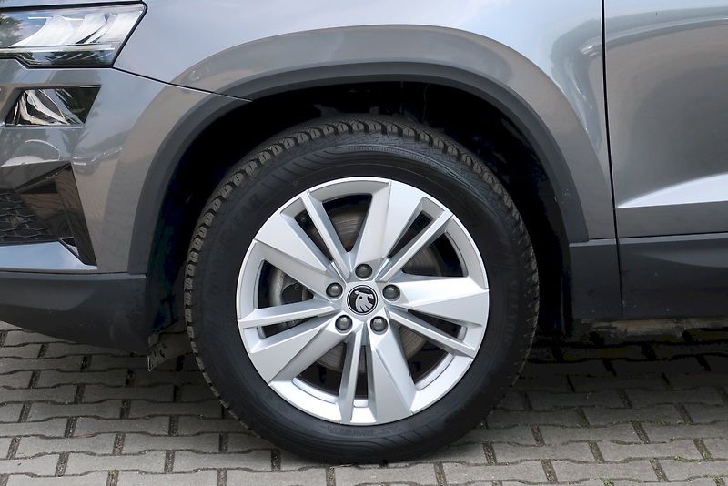 Škoda Karoq (2025) Top Selection 1.5 TSI 110 kW D - fotka 8 z 29