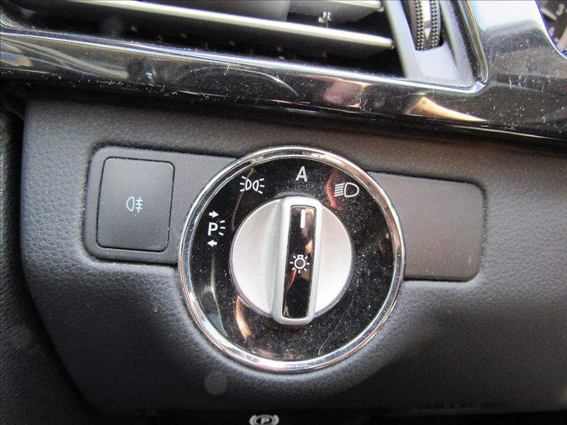 Mercedes-Benz Třídy E 2,1 E 250 CDI 150kW Avantgarde - fotka 24 z 38