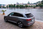 Audi Q7.