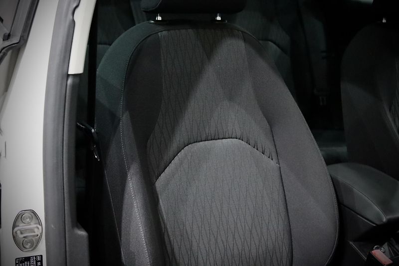 Seat Leon ST 1.4 TSI 103 kW  - fotka 18 z 32