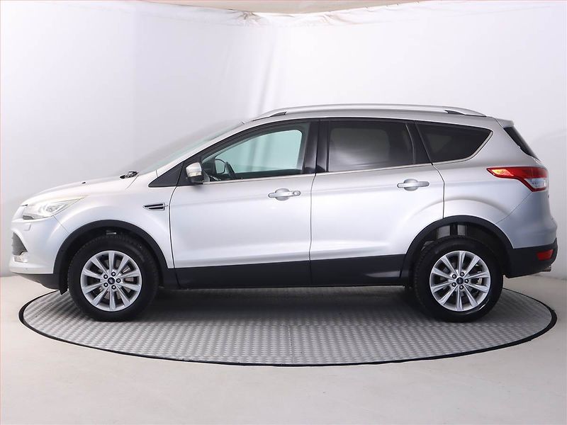 Ford Kuga (2015) 2.0 TDCi, 4X4, Kůže, Tempomat - fotka 3 z 18