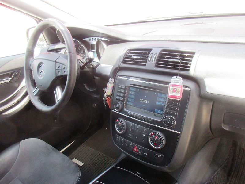 Mercedes-Benz Třídy R (2007) R 320CDI L 4-MATIC XENONY NAVI - fotka 14 z 15