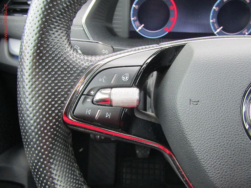 Škoda Octavia (2020) 2.0TDi, Style, LED, navi - fotka 18 z 21