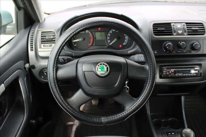 Škoda Fabia 1,2 HTP  NOVÉ V ČR,KLIMATIZACE - fotka 10 z 16