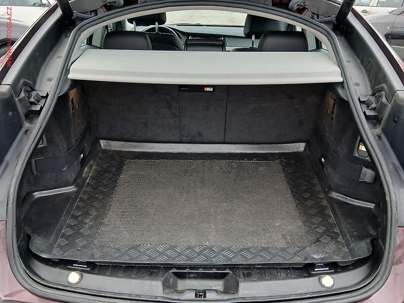 BMW Řada 5 (2016) 3.0 d GT 530xDrive, 1.maj,ČR - fotka 7 z 27