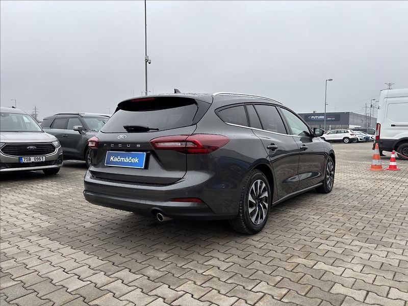 Ford Focus 1,5 EcoBlue 88kW Titanium - fotka 5 z 30