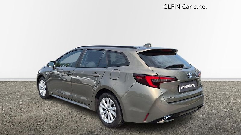 Toyota Corolla 1.8 HEV e-CVT Comfort Tech - fotka 7 z 23