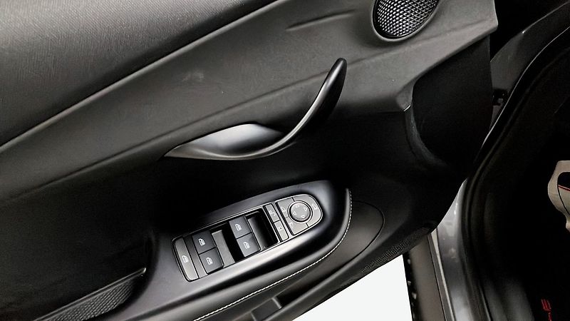BYD Dolphin 60.4kWh Comfort 360 Carplay - fotka 12 z 24