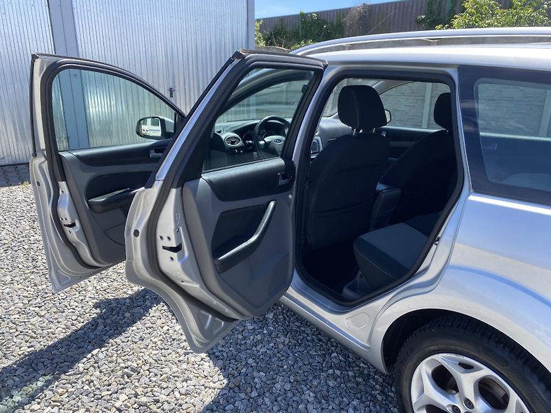 Ford Focus 1.6 TDCi 90PS KOMBI STK  - fotka 97 z 151
