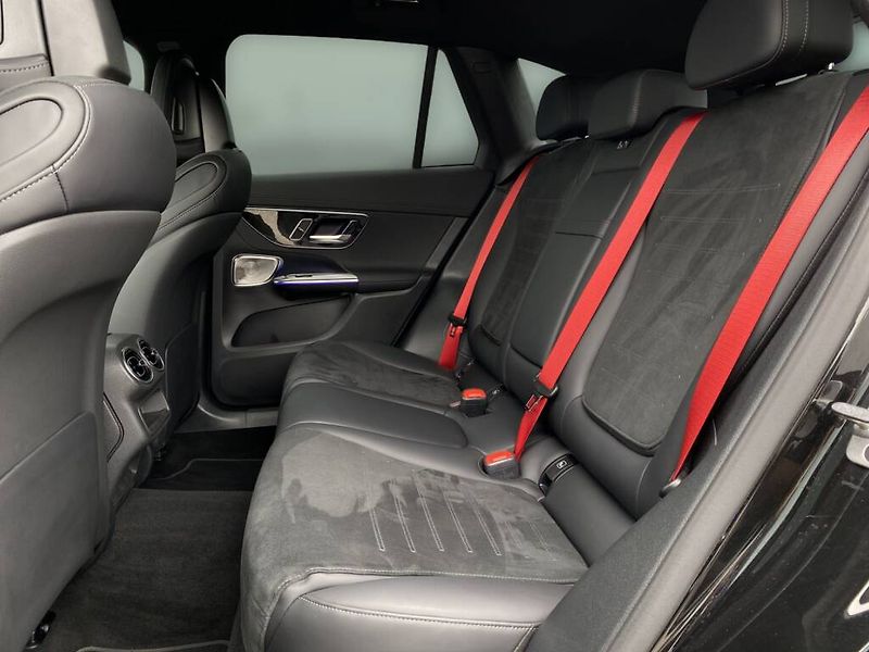 Mercedes-Benz GLC (2025) 300 de 4MATIC - fotka 11 z 28