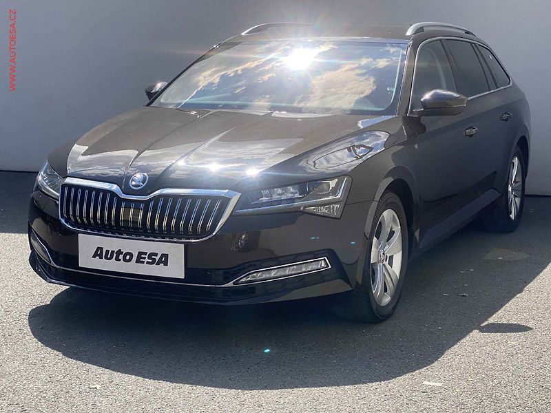 Škoda Superb (2019) 2.0 TSi 4x4, Style, DSG, LED - fotka 3 z 18