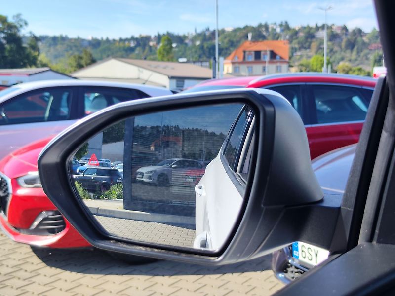 Hyundai Tucson 1.6 T-GDI/110kW Smart - fotka 14 z 33