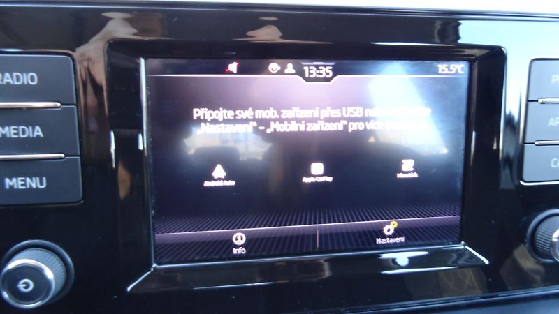 Škoda Scala 1.5TSI Ambition - fotka 14 z 18