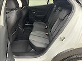 Peugeot 2008 1,2 DPH VÝHŘEV ALLURE+ 1MAJ ČR - náhled 35