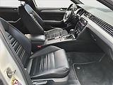 Volkswagen Passat (2018) R-Line 2.0 TDI, Automat, Kůže - náhled 9