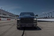 Ram 1500 se staronovým motorem 5.7 Hemi