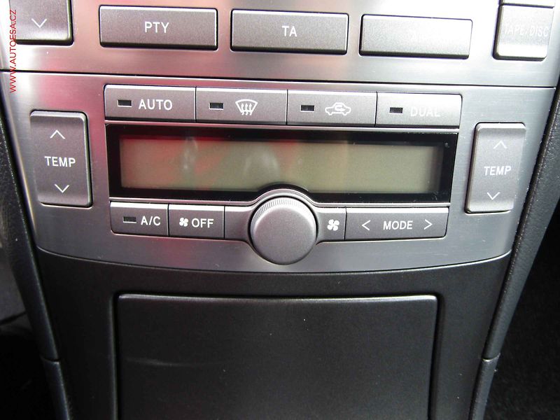 Toyota Avensis (2005) 2.0 i, servis.kniha - fotka 13 z 19