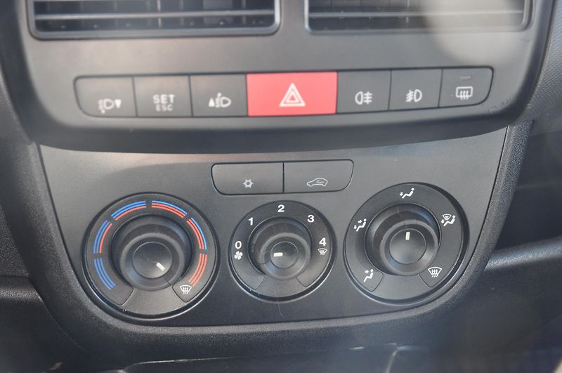 Fiat Dobló 1.3JTD 66kW 5.míst - fotka 10 z 10
