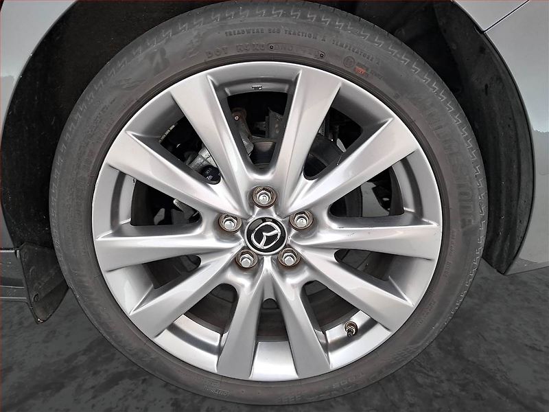 Mazda 3 (2021) 2.0 Skyactiv-G - fotka 15 z 19