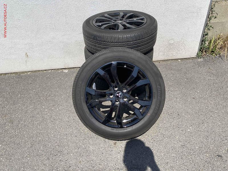 Mitsubishi Eclipse Cross (2020) 1.5 T-MIVEC, AT, LED, kamera - fotka 18 z 18