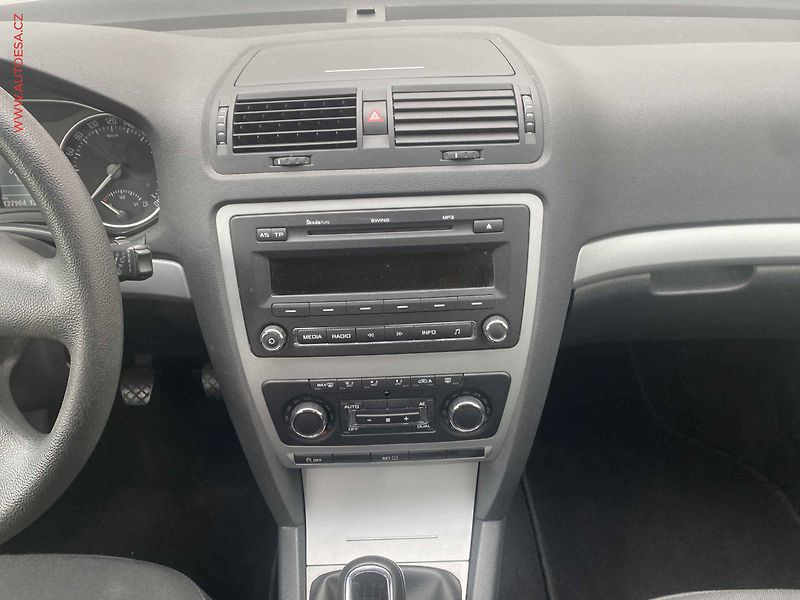 Škoda Octavia (2013) 1.4 TSi, Ambition - fotka 12 z 15