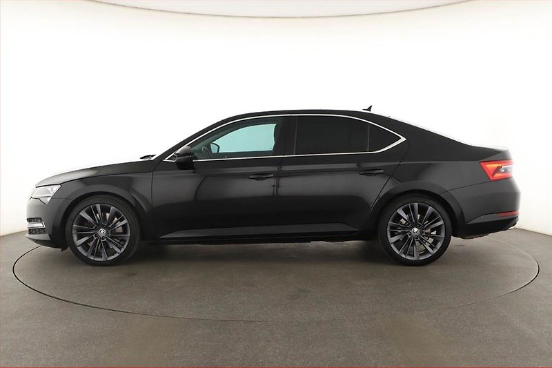 Škoda Superb (2021) 2.0 TSI, 4X4, Automat, Kůže - fotka 3 z 20