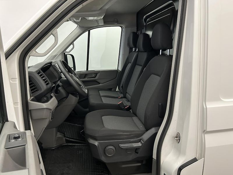 Volkswagen Crafter 2.0 TDI L2H3 - fotka 6 z 21