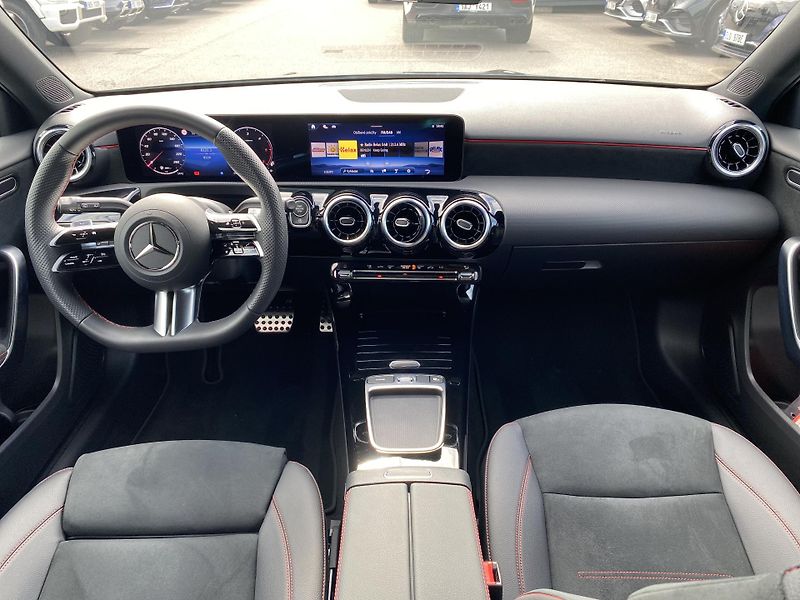 Mercedes-Benz Třídy A A 200d AMG - fotka 9 z 25