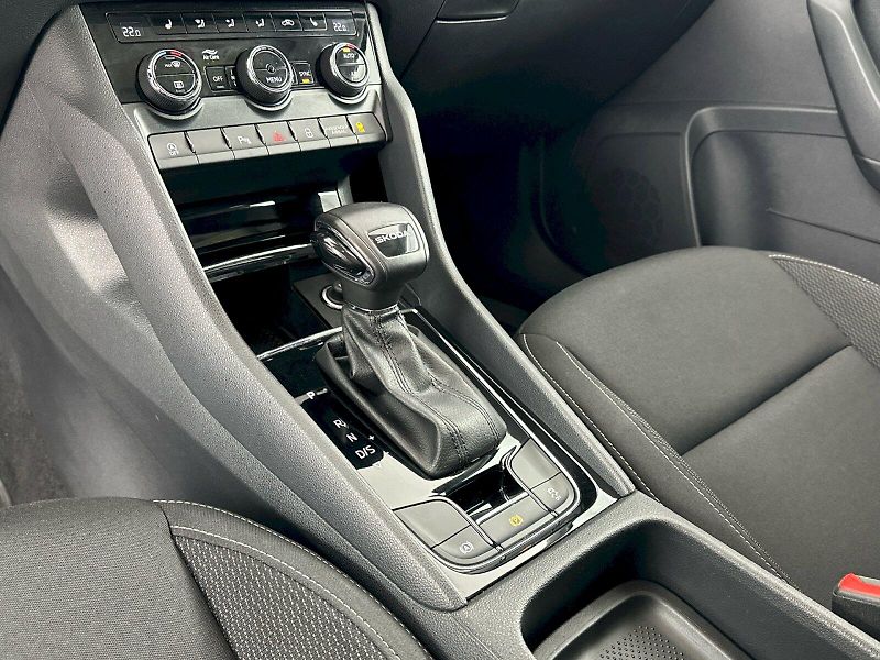 Škoda Karoq (2024) DSG 1.5TSI 110kW Selection Fre - fotka 19 z 31