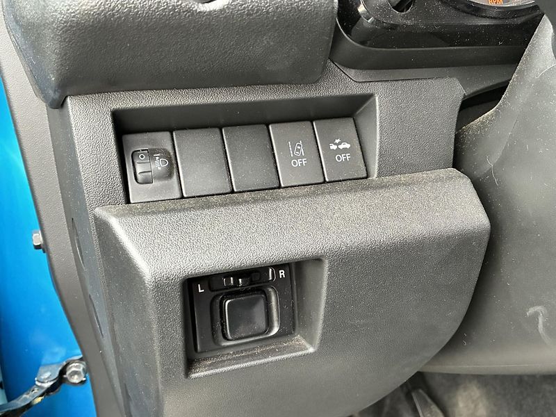 Suzuki Jimny 1.5 VVT 75kW Allgrip Premium T - fotka 12 z 20