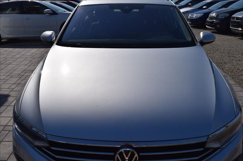Volkswagen Passat 2,0 TDI 110KW LED MATRIX DSG - fotka 3 z 49