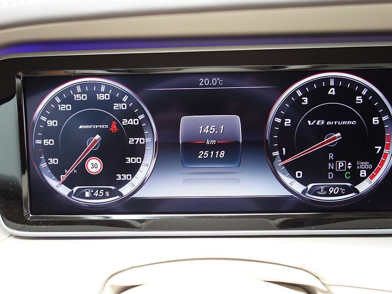 Mercedes-Benz Třídy S (2014) S63*AMG*25000KM!!*CARBON*TOP!! - fotka 37 z 50