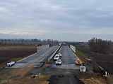 Obří ptačí sítě budou jako první v ČR chránit tuzemský úsek dálnice D55 na Slovácku.