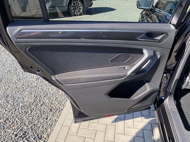 Volkswagen Tiguan Allspace 1.4TSI 110KW -ALLSPACE- DPH - fotka 30 z 47