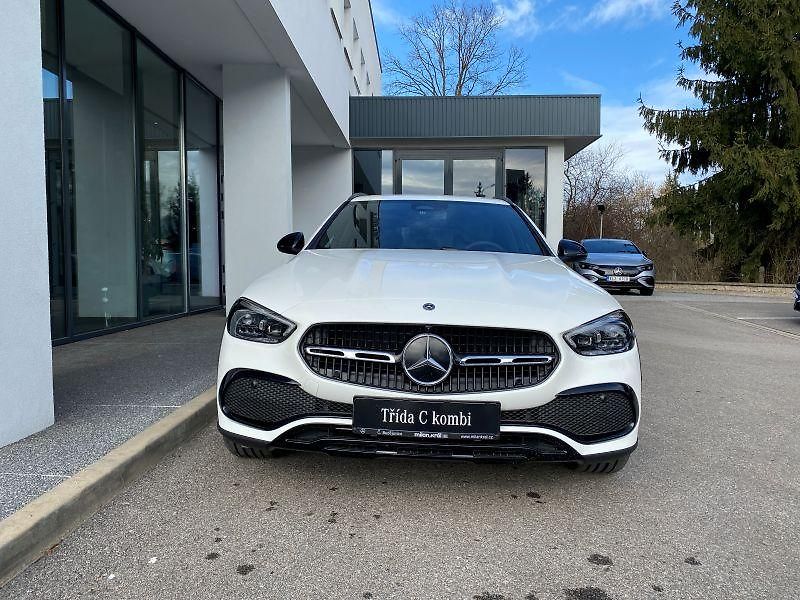 Mercedes-Benz Třídy C (2025) C all terrain 220 d-referenční - fotka 2 z 9