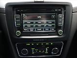 Škoda Superb (2013) 2.0 TDI, Tempomat - náhled 12